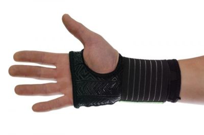 Preview: Wrist Guard Shadow Revive