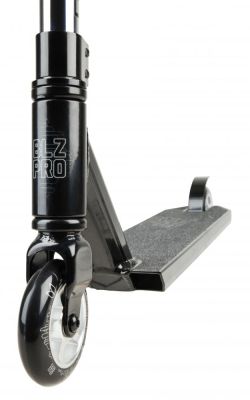 Preview: Stunt Scooter Blazer Outrun FX